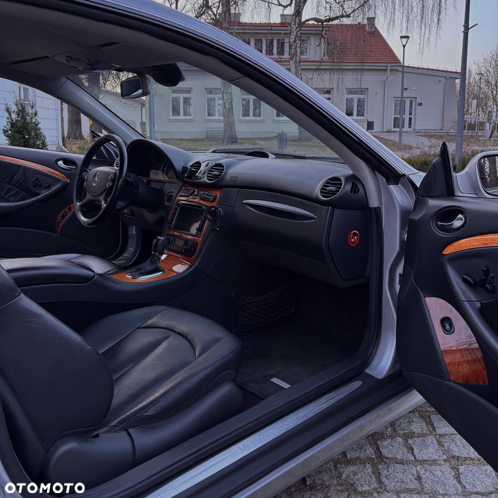 Mercedes-Benz CLK - 8