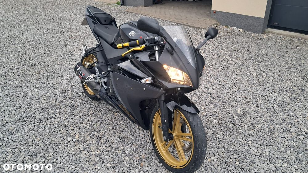 Yamaha YZR - 1