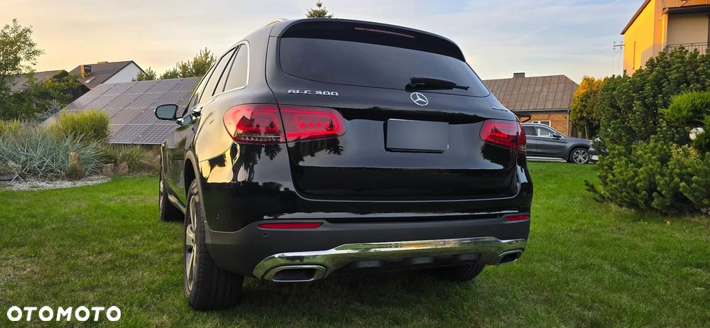 Mercedes-Benz GLC 300 4-Matic - 9