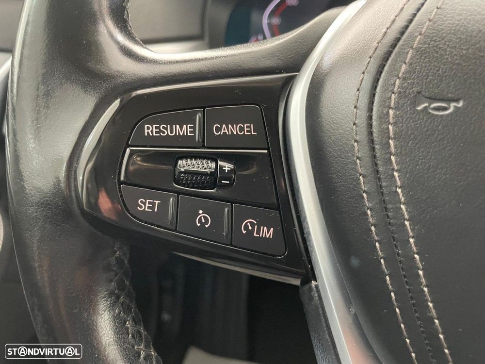 BMW 520 d Line Luxury Auto - 8