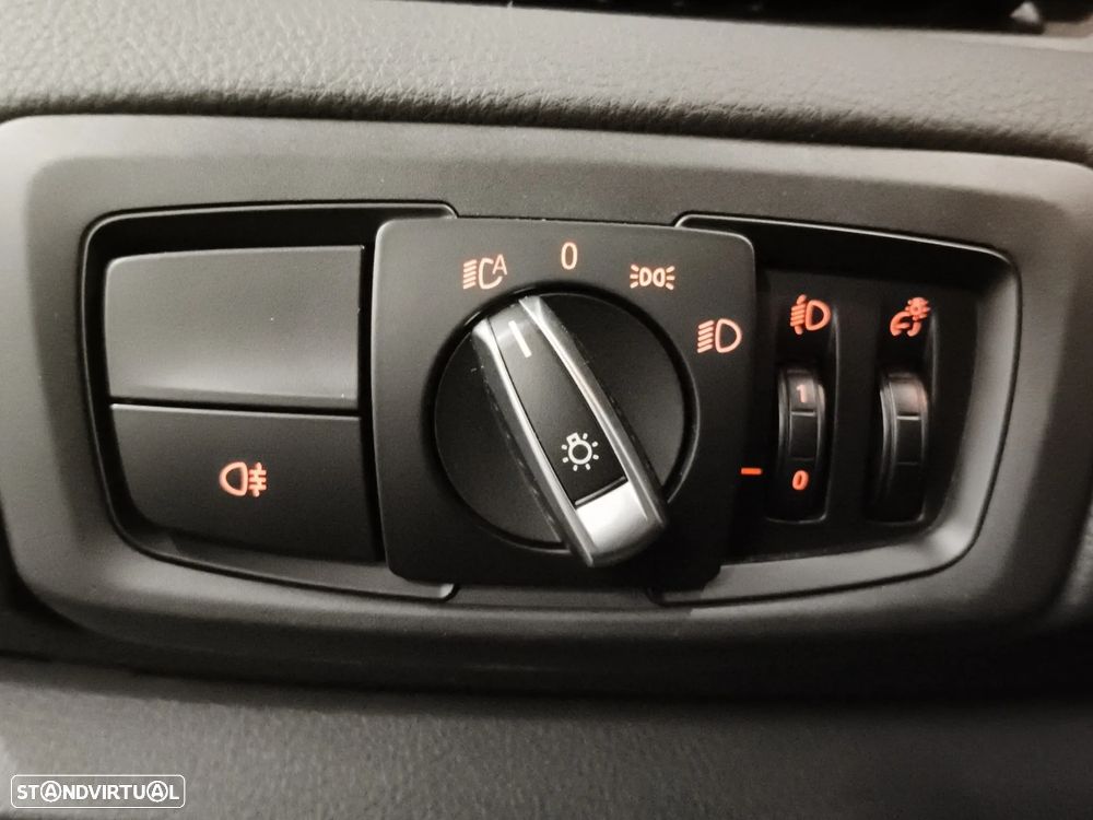 BMW 225xe Active Tourer Advantage - 13