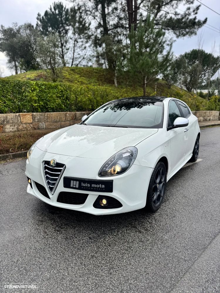 Alfa Romeo Giulietta 2.0 JTDM Distinctive - 2