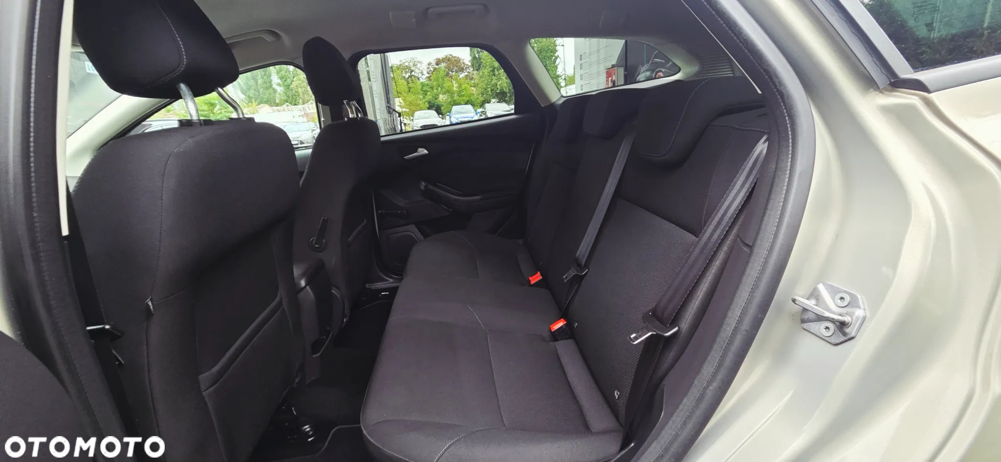 Ford Focus 1.5 EcoBlue Start-Stopp-System TITANIUM DESIGN - 30