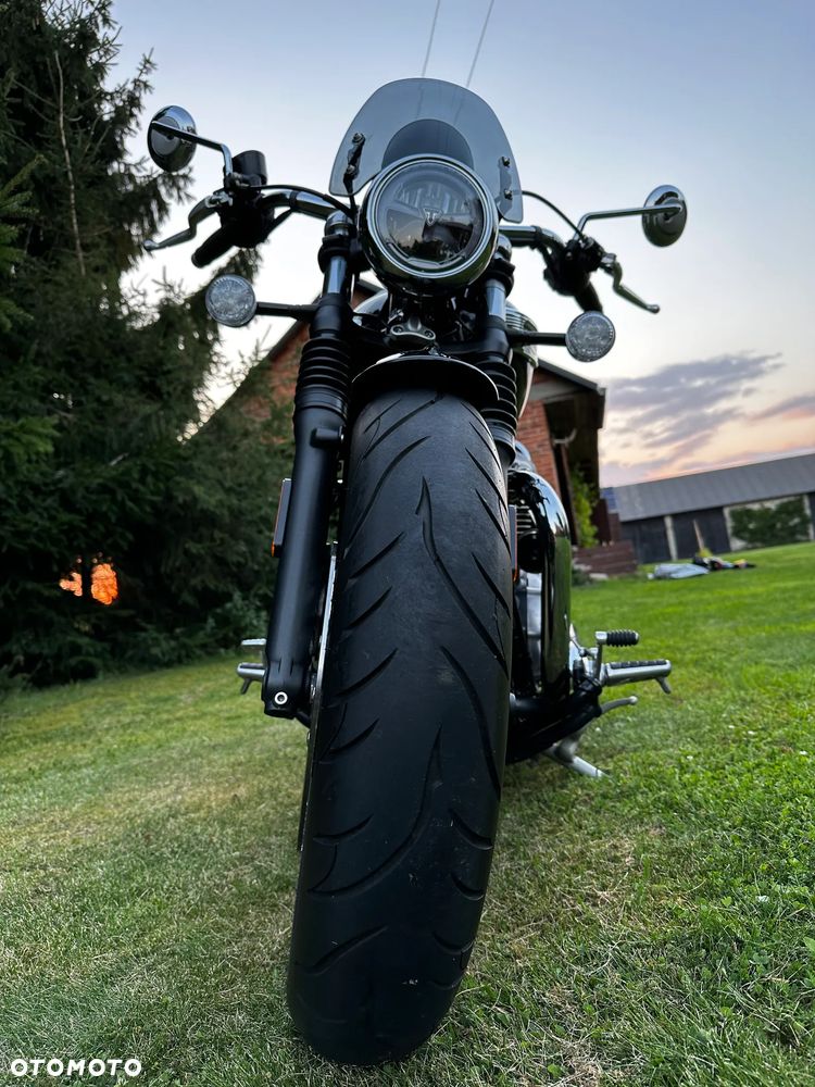Triumph Speedmaster - 8
