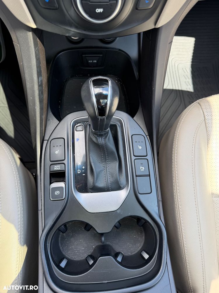 Hyundai Santa Fe 2.2 CRDi 4WD Luxury+ - 10