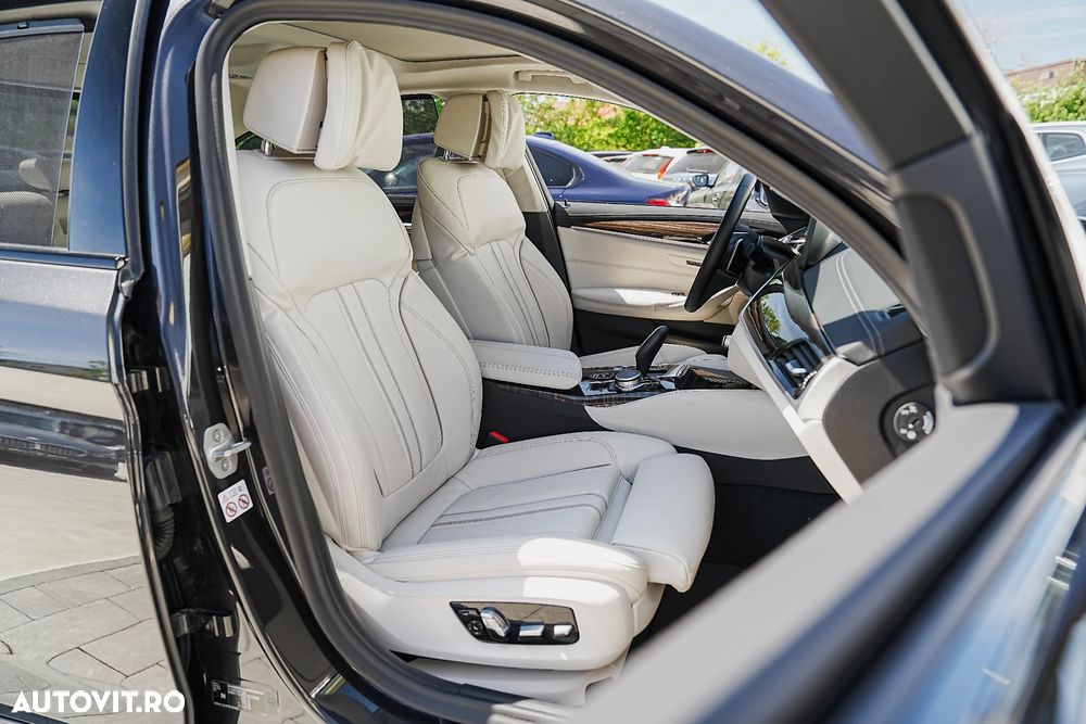 BMW Seria 5 530e xDrive Aut. Luxury Line - 17
