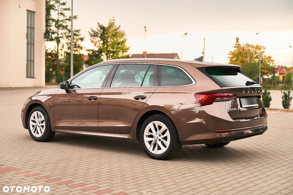 Skoda Octavia 2.0 TDI Edition - 8