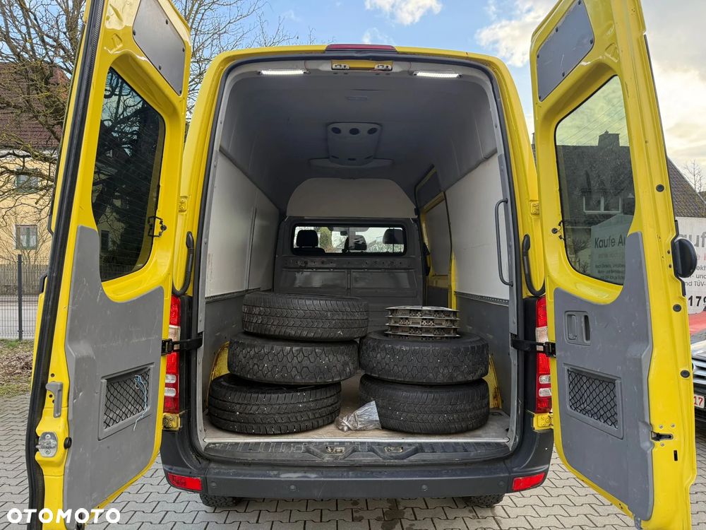Mercedes-Benz Sprinter - 4