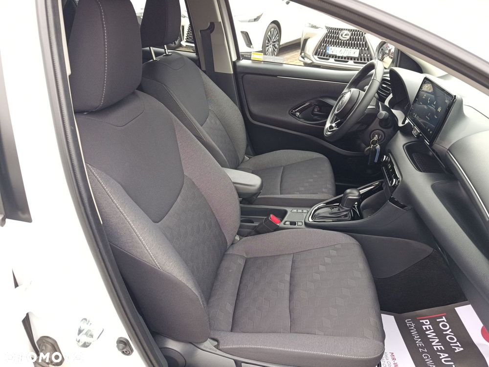 Toyota Yaris Hybrid 1.5 Style - 17