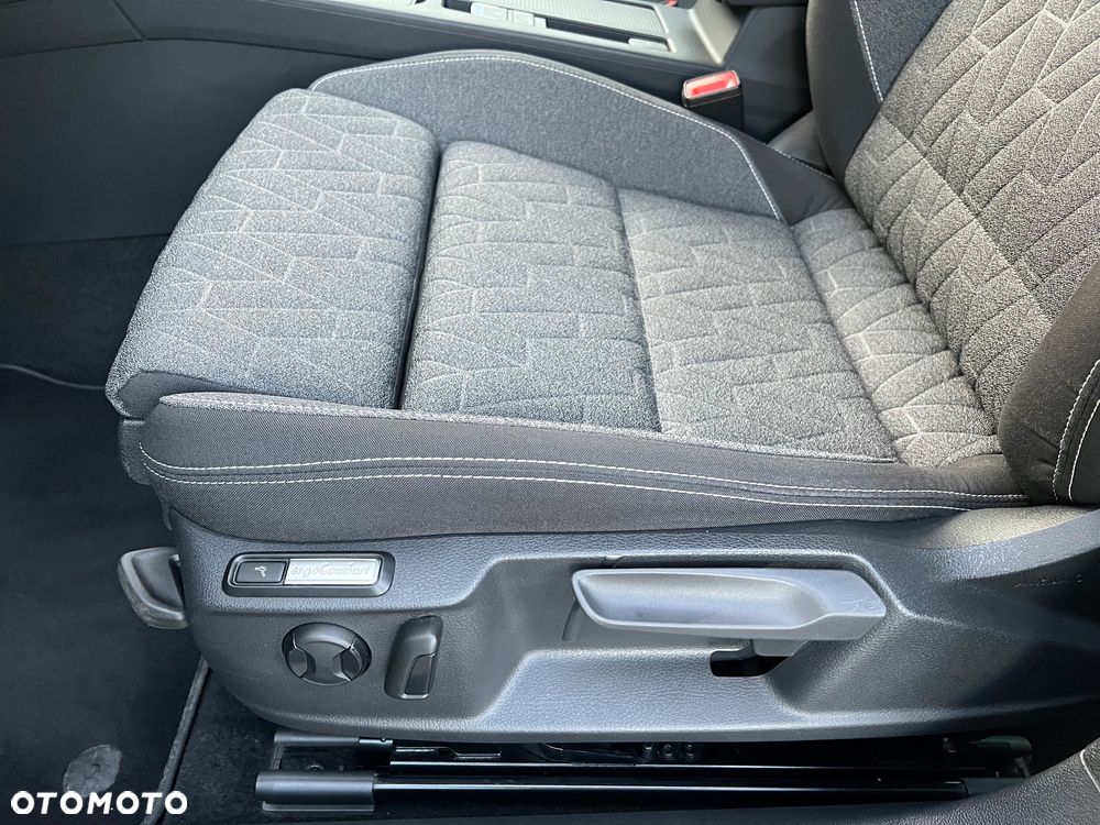 Volkswagen Passat 1.4 TSI Plug-In-Hybrid GTE - 17