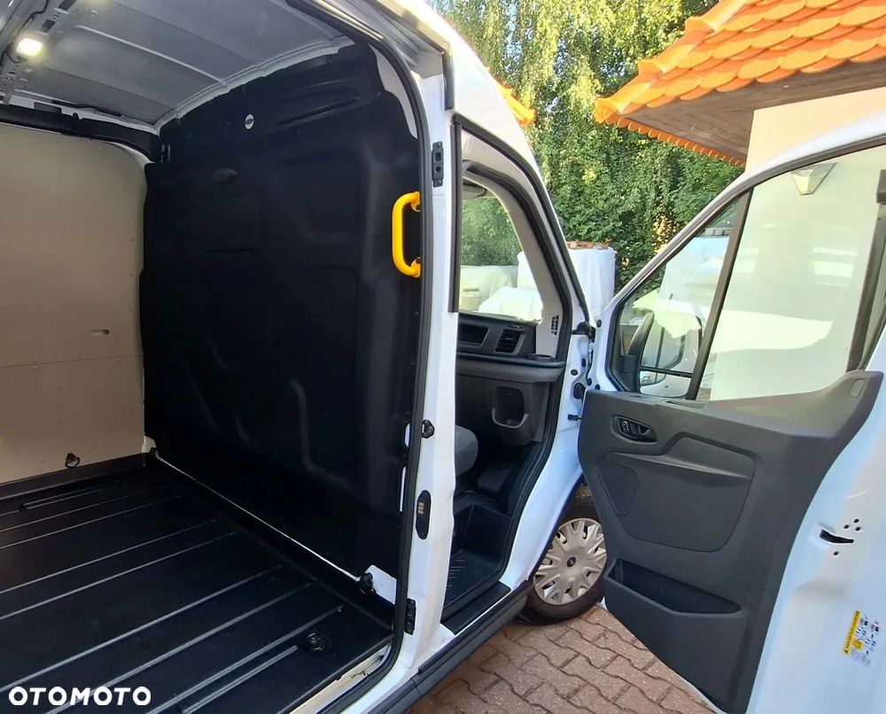 Ford Transit - 11