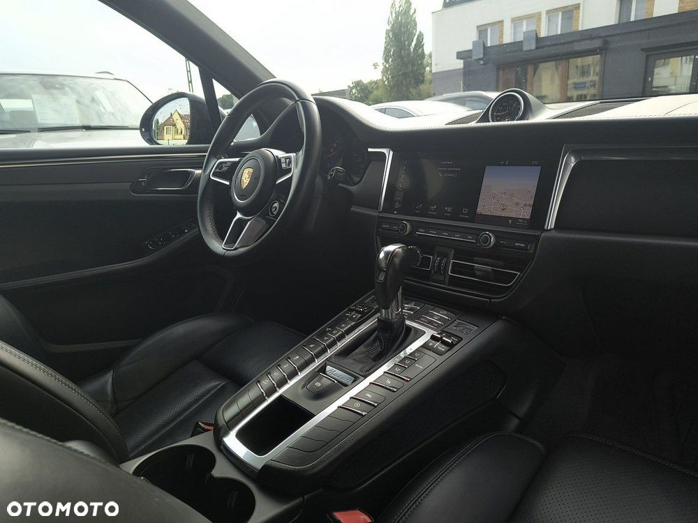 Porsche Macan - 18