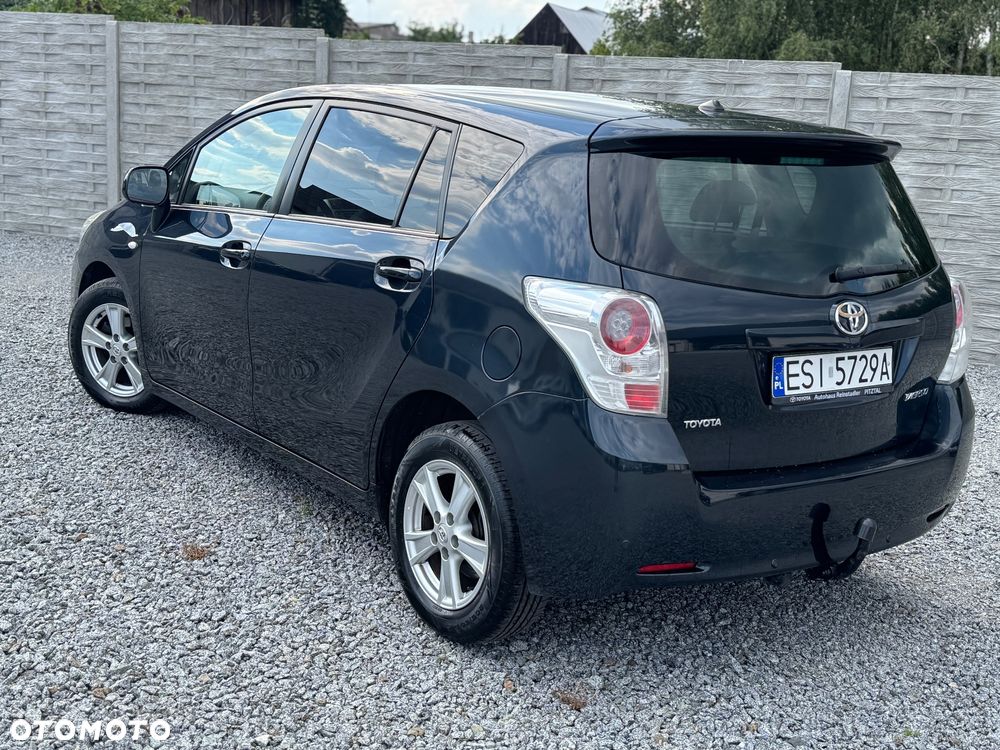 Toyota Verso 2.0 D-4D Premium - 2