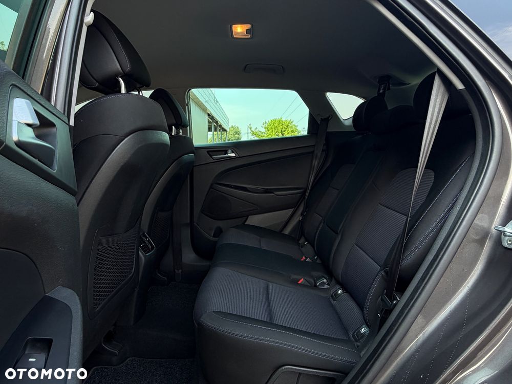 Hyundai Tucson 1.6 GDI BlueDrive Style 2WD - 16
