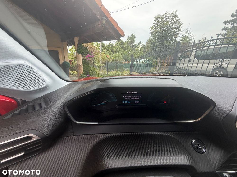 Peugeot 208 - 9