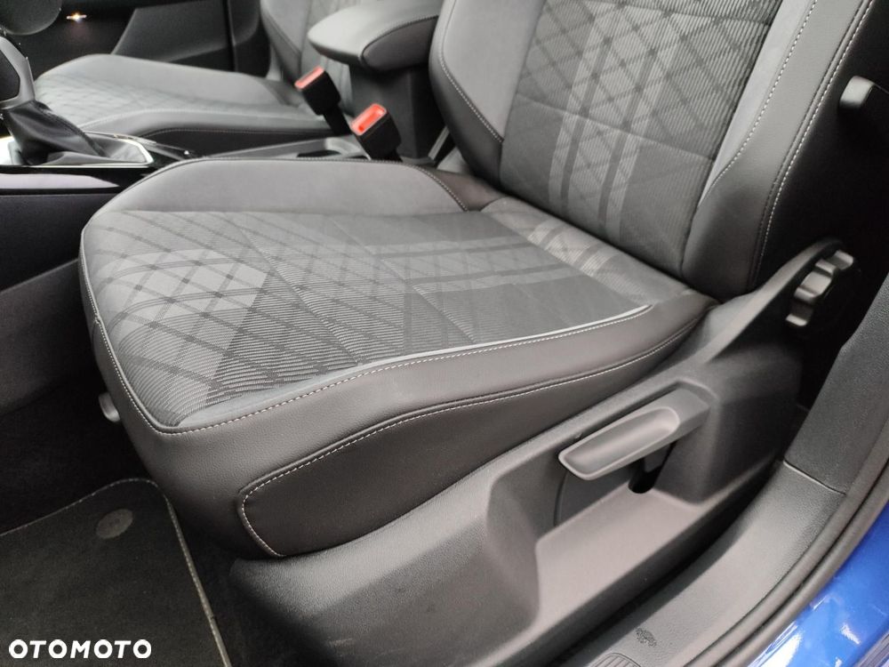 Volkswagen T-Roc - 17