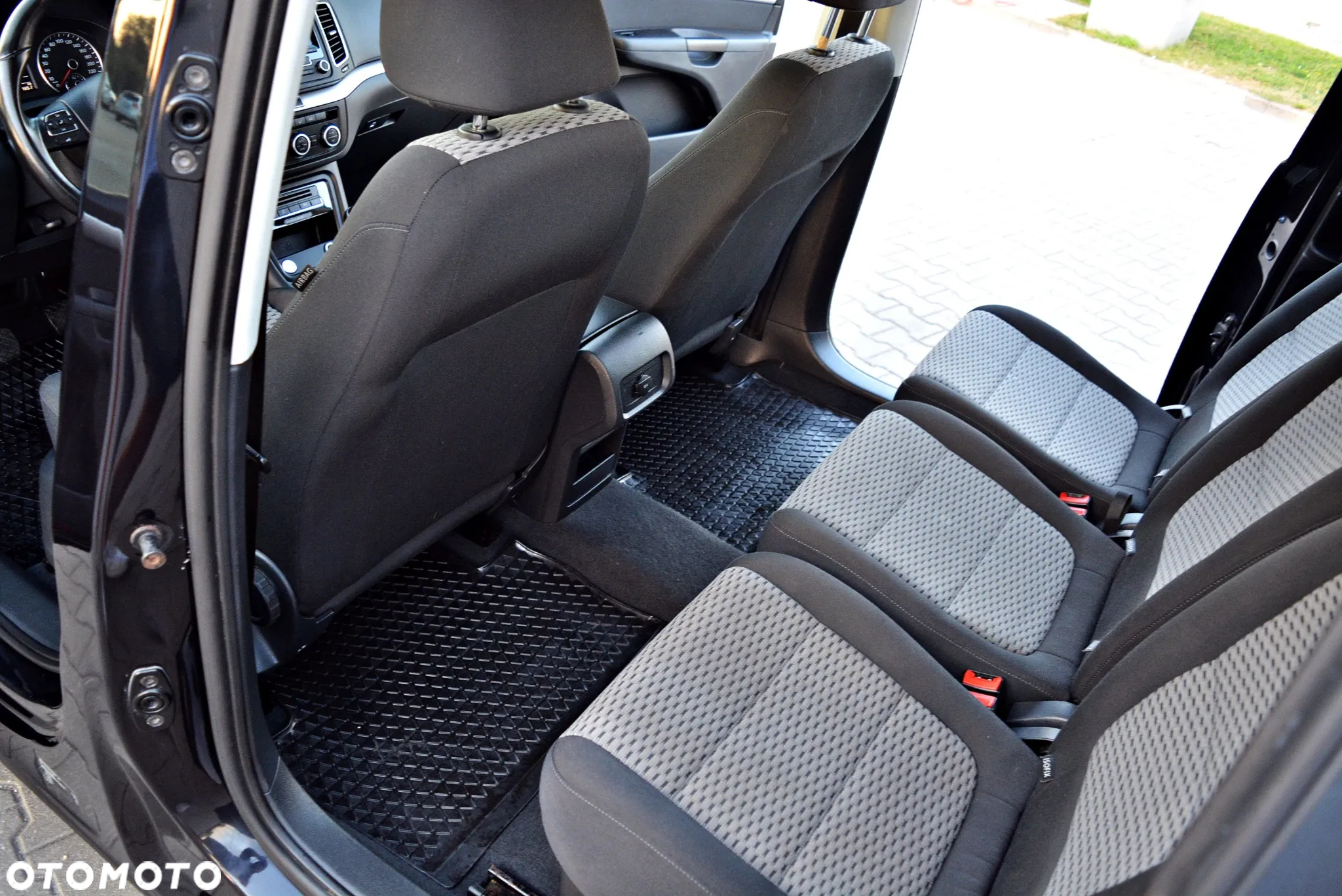 Volkswagen Sharan 1.4 TSI BMT Comfortline - 6