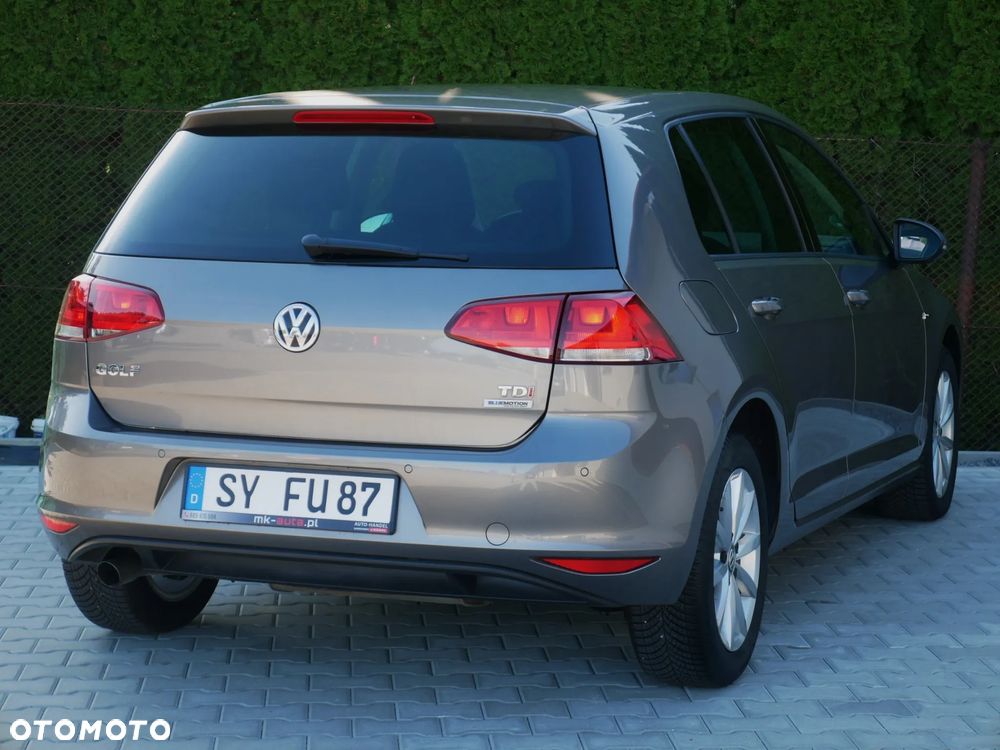 Volkswagen Golf 1.6 TDI BlueMotion Technology Lounge - 9