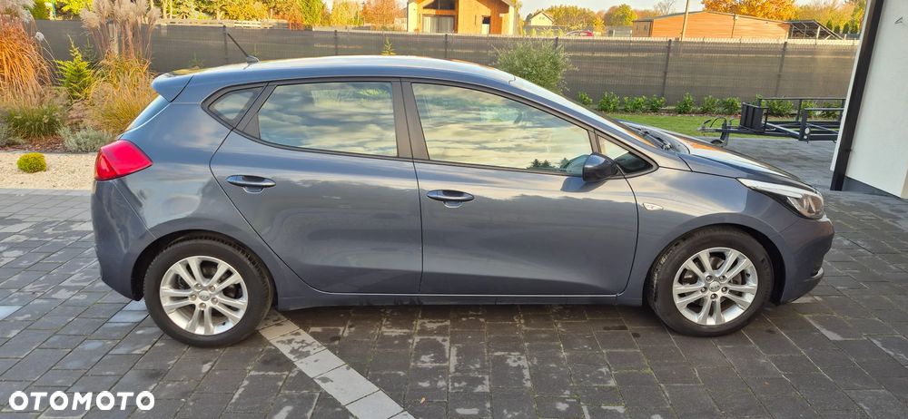 Kia Ceed - 5