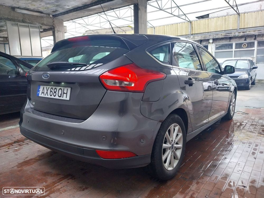 Ford Focus 1.5 TDCi Titanium - 10