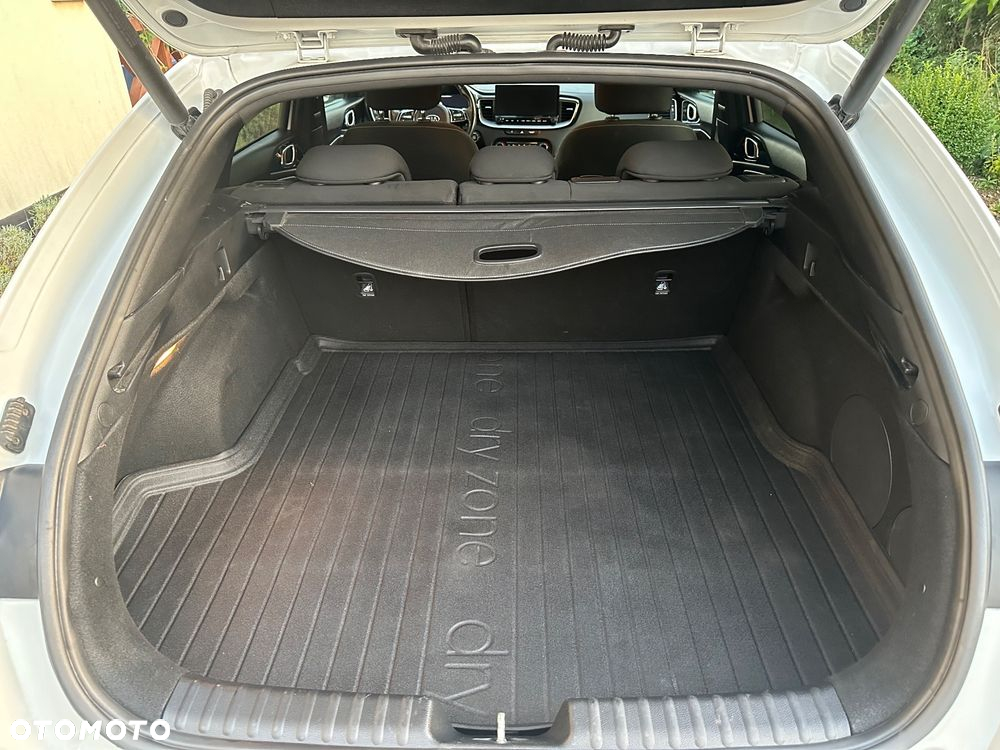 Kia ProCeed 1.6 CRDi GT Line DCT - 19