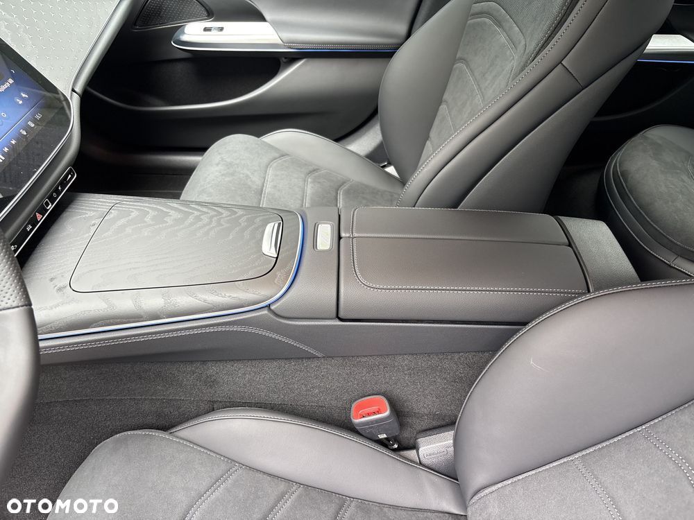 Mercedes-Benz Klasa E 220 d mHEV 4-Matic AMG 9G-Tronic - 18