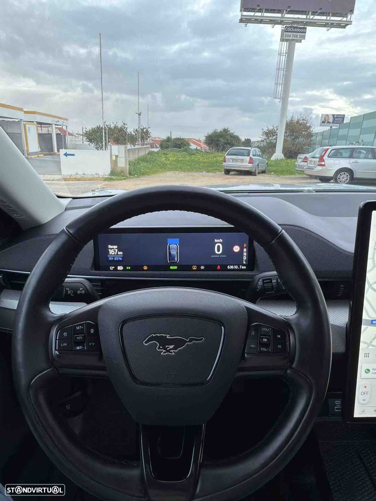 Ford Mustang Mach-E - 12