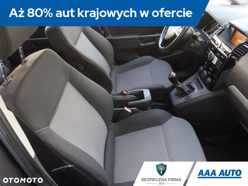 Opel Zafira - 10