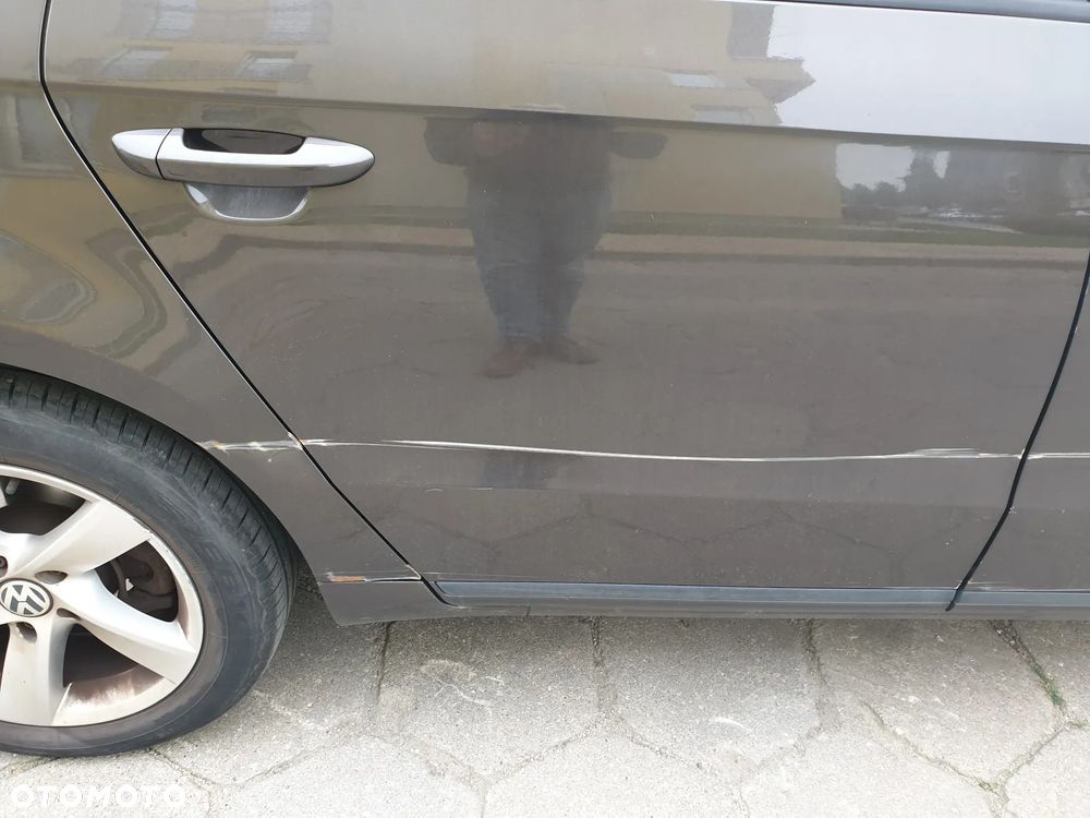Volkswagen Passat - 8