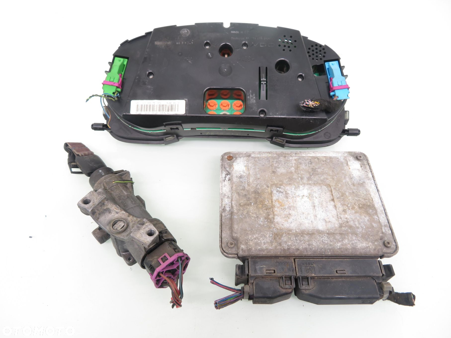 STACYJKA STEROWNIK SKODA OCTAVIA I 1.6 032906014E 1U1919033A 4B0905851B - 2