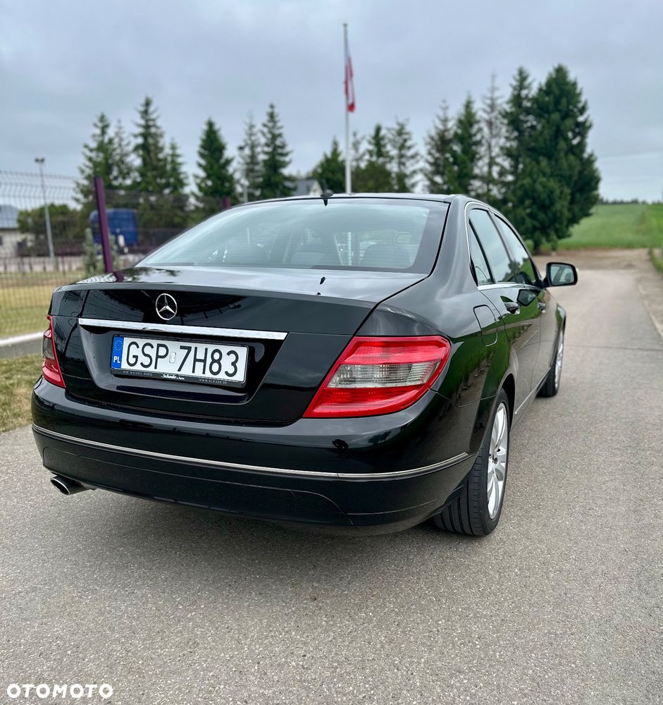 Mercedes-Benz Klasa C 220 CDI DPF Automatik Avantgarde - 22