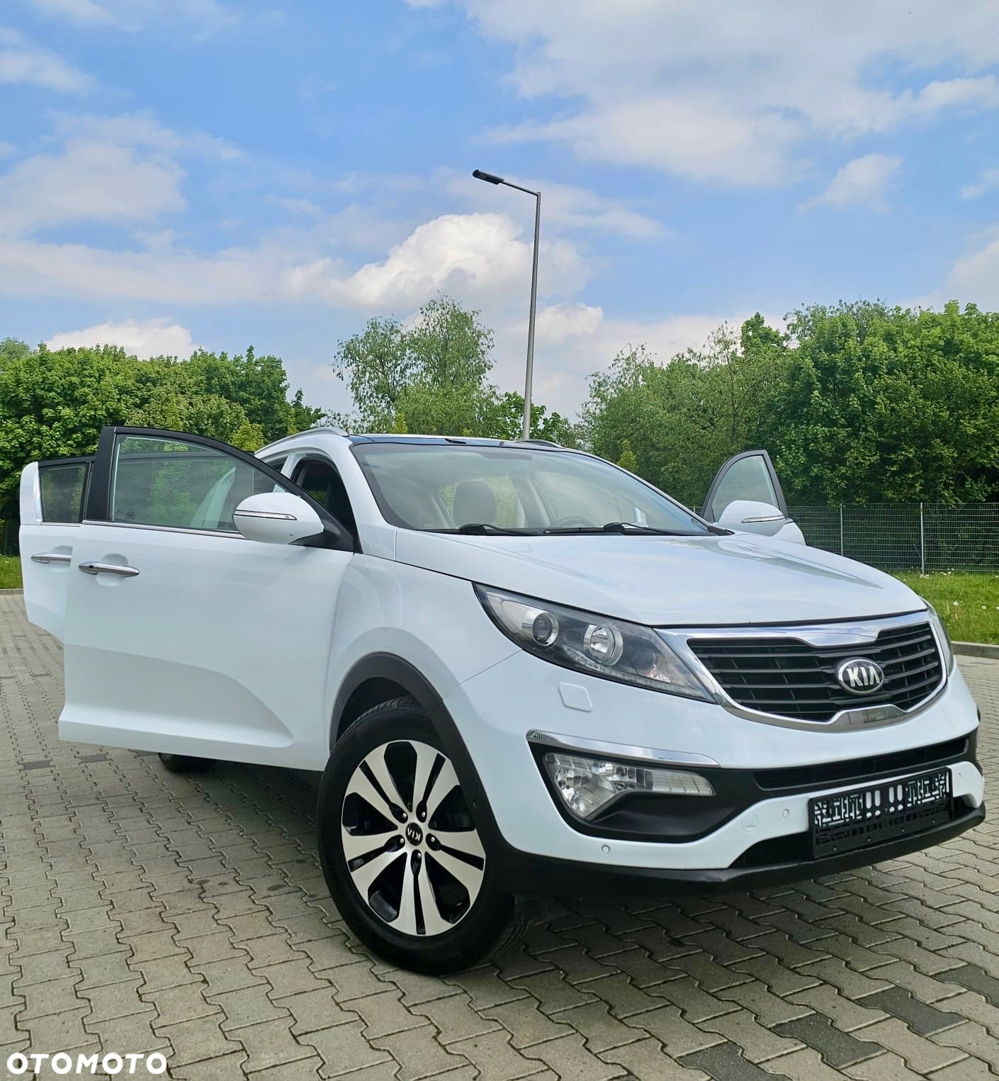 Kia Sportage 1.7 CRDI 2WD Dream-Team Edition - 10