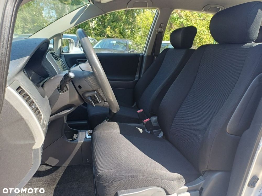 Suzuki Liana - 7