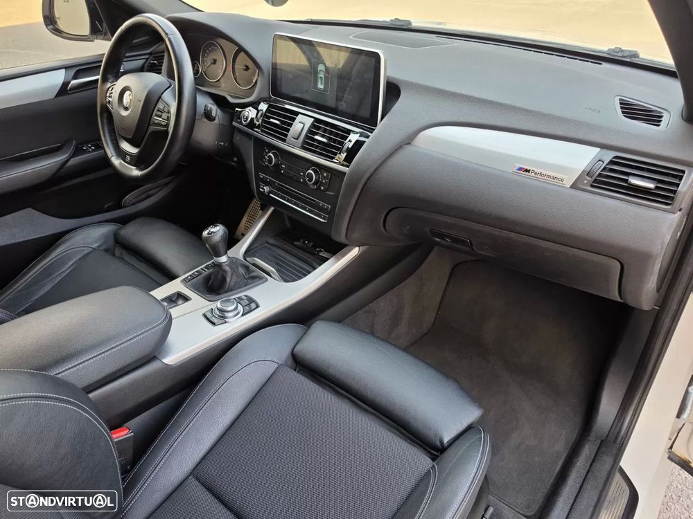 BMW X4 20 d xDrive Pack M - 24