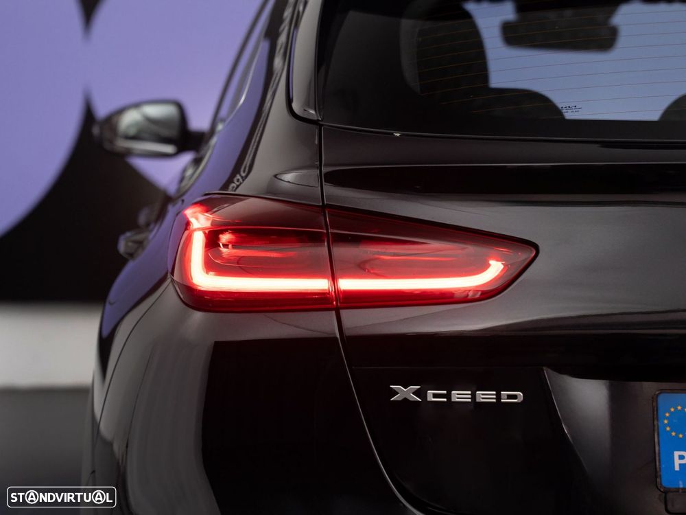 Kia XCeed 1.6 GDi PHEV Drive - 11