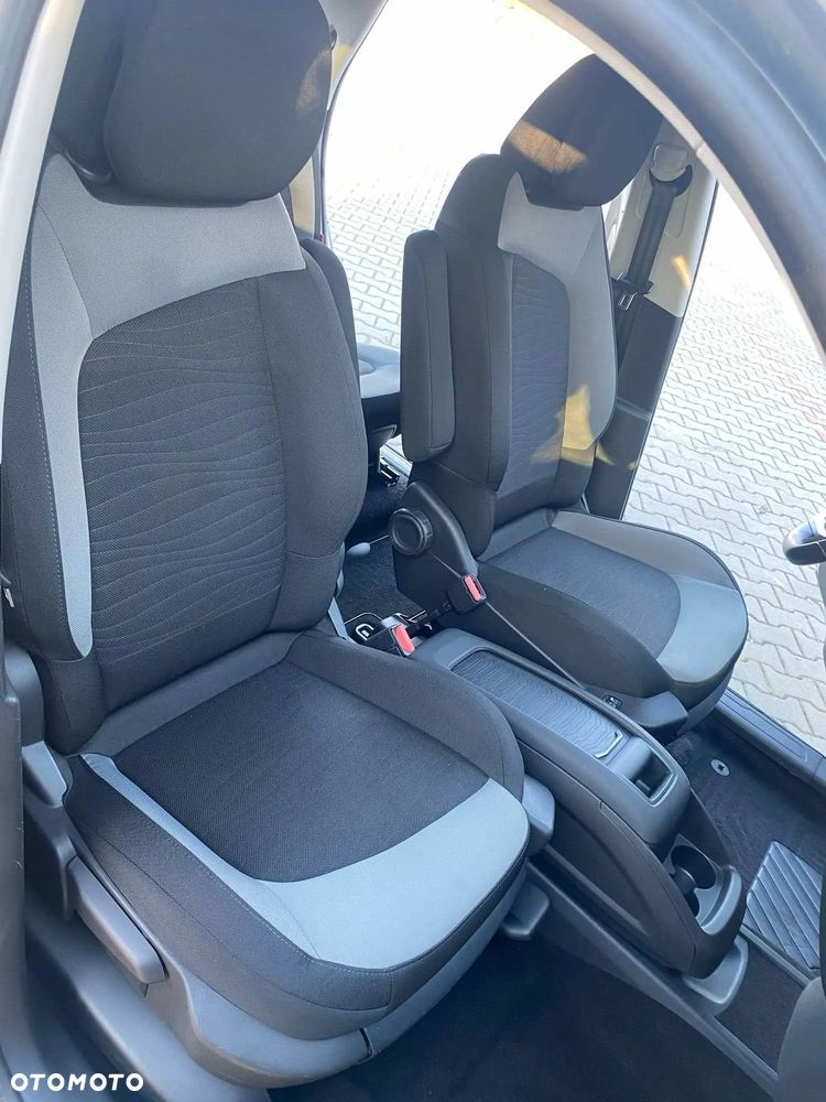 Citroën C4 Picasso - 15