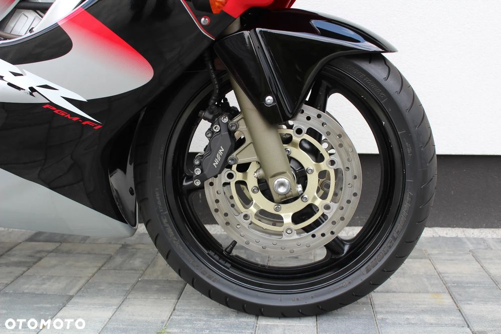 Honda CBR - 14