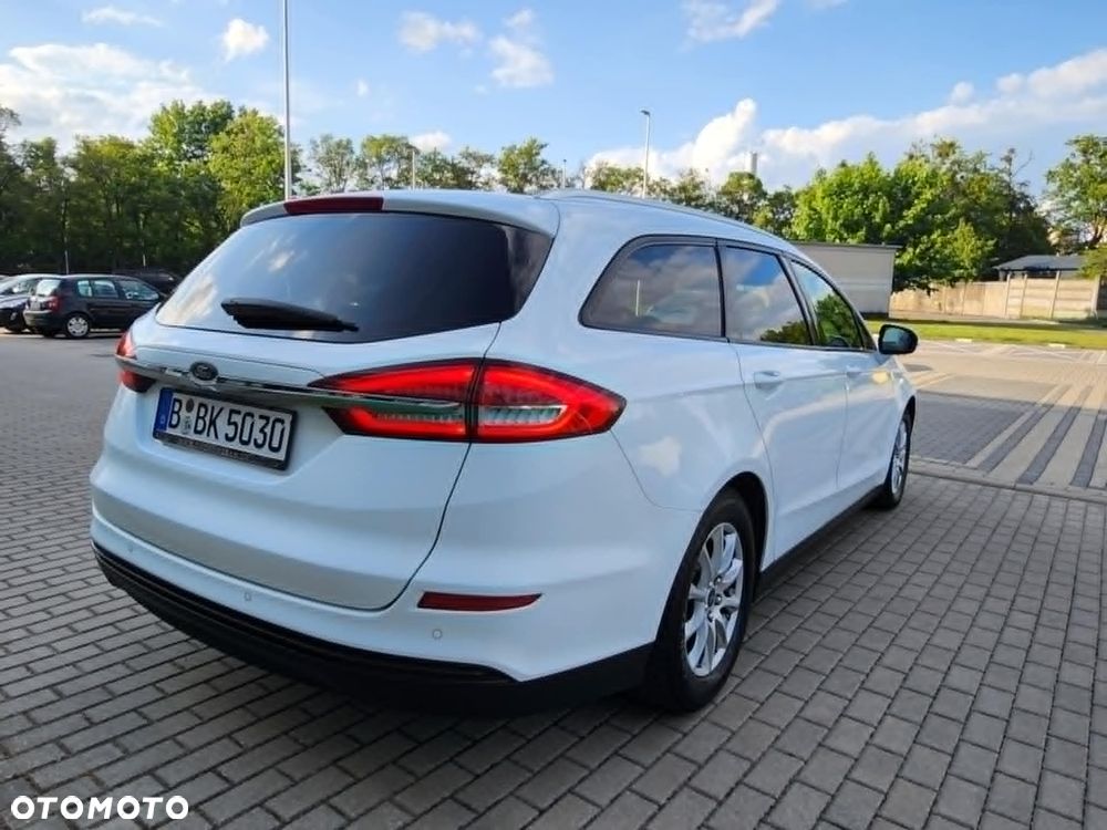 Ford Mondeo - 8
