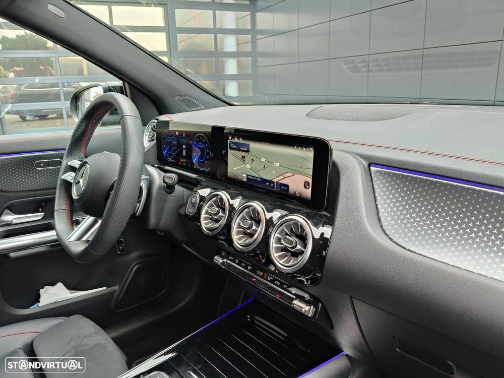 Mercedes-Benz EQA 250+ AMG Line - 8