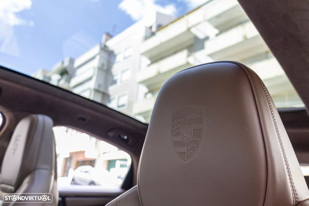 Porsche Cayenne Coupé Turbo S E-Hybrid Tiptronic S - 13