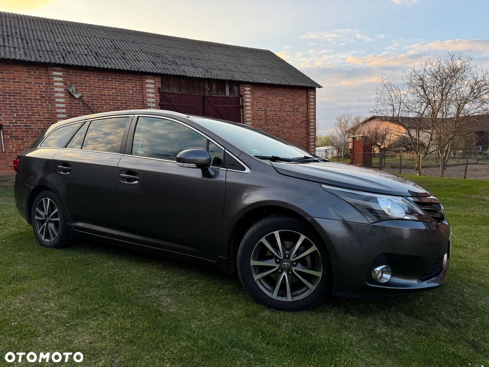 Toyota Avensis 2.0 D-4D - 2