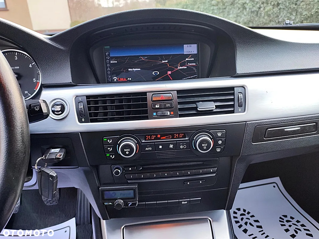 BMW Seria 3 320d - 13