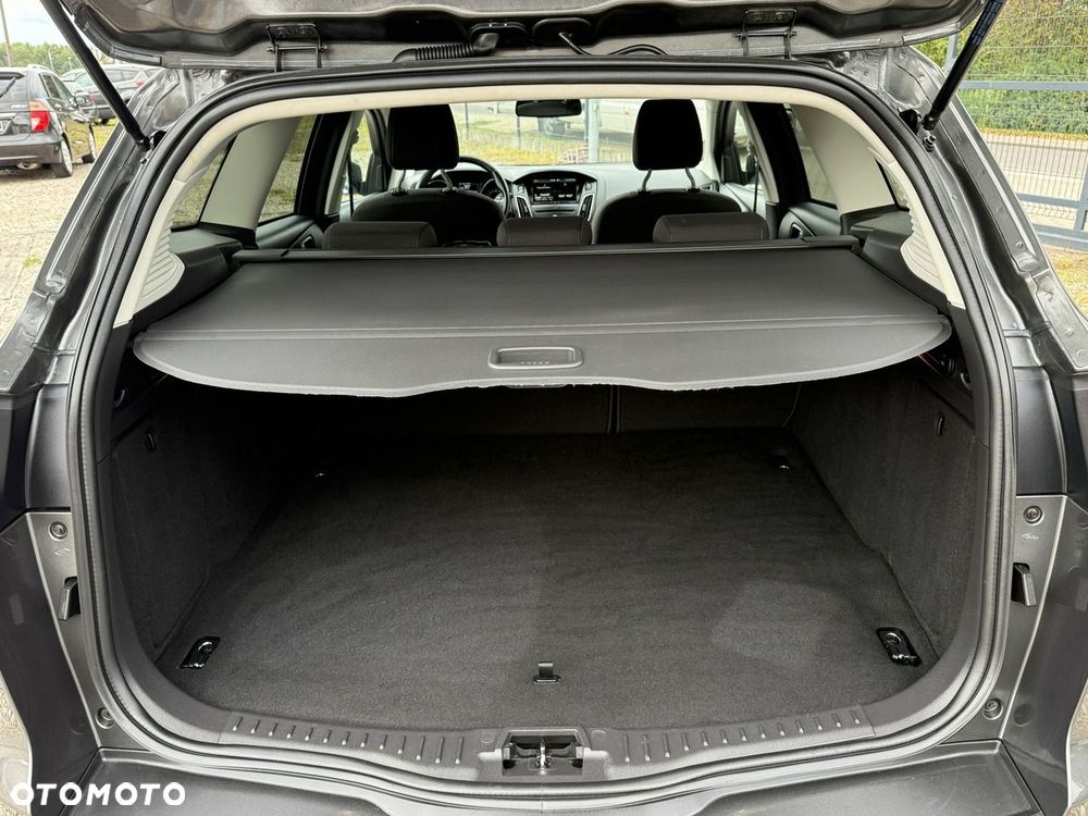 Ford Focus - 30