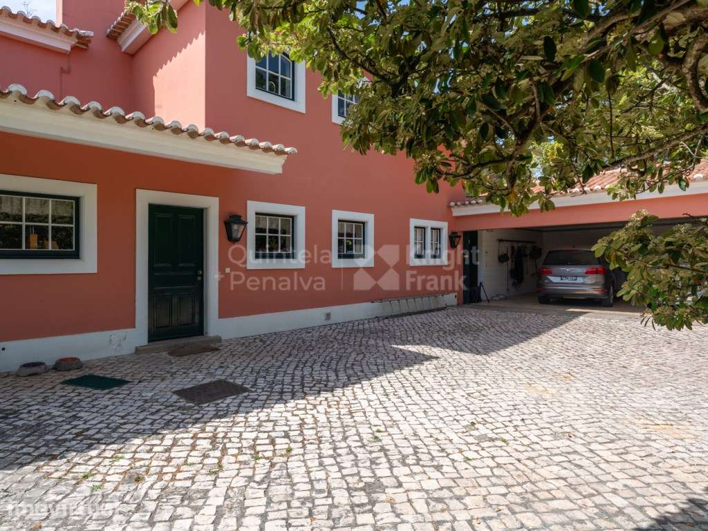 Moradia T5 com terraço e jardim em Birre - Grande imagem: 4/47