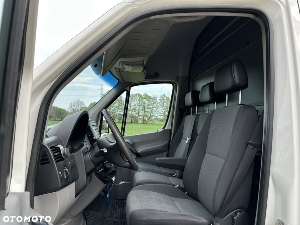Volkswagen CRAFTER - 14