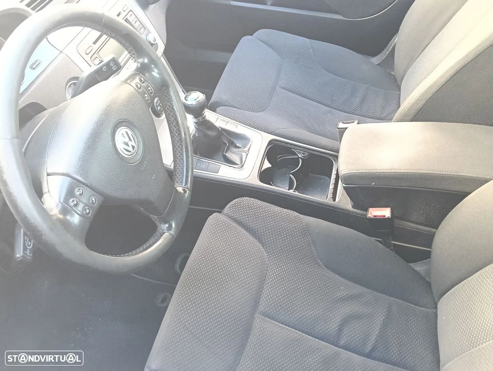 VW Passat Variant - 9