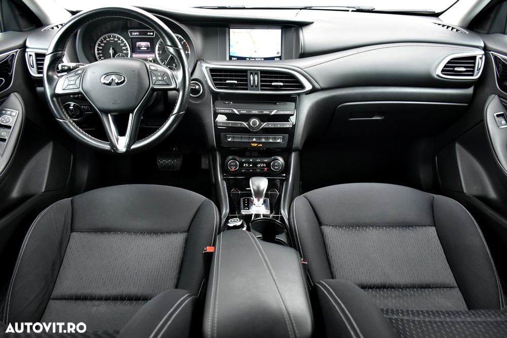 Infiniti Qx30 2016 photo 4