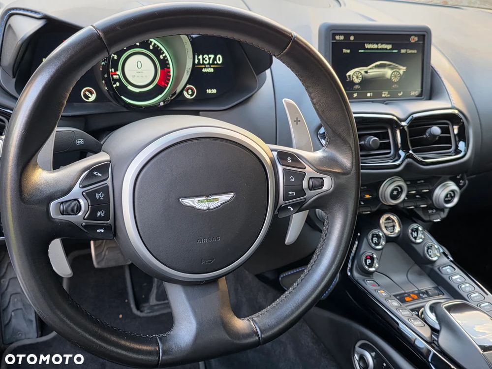 Aston Martin V8 Vantage Standard - 15