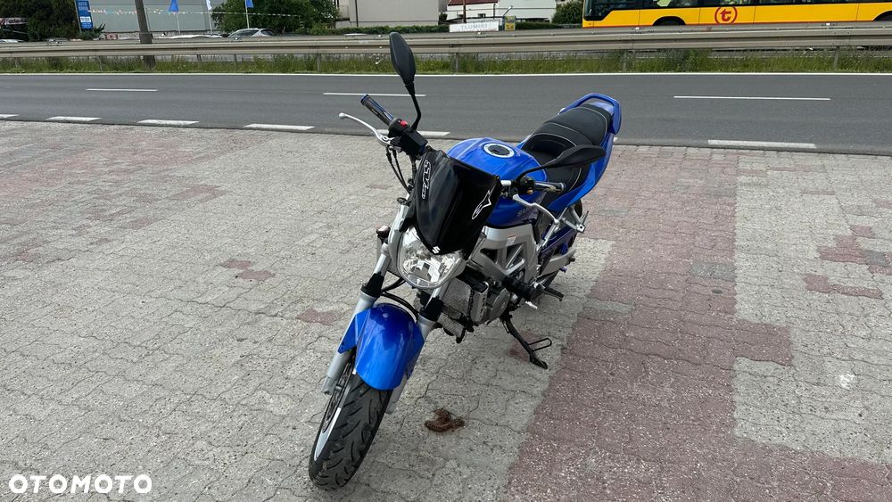 Suzuki SV - 6
