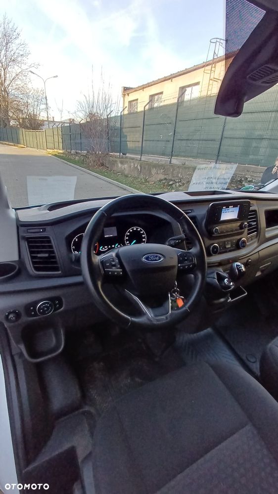 Ford Transit - 9